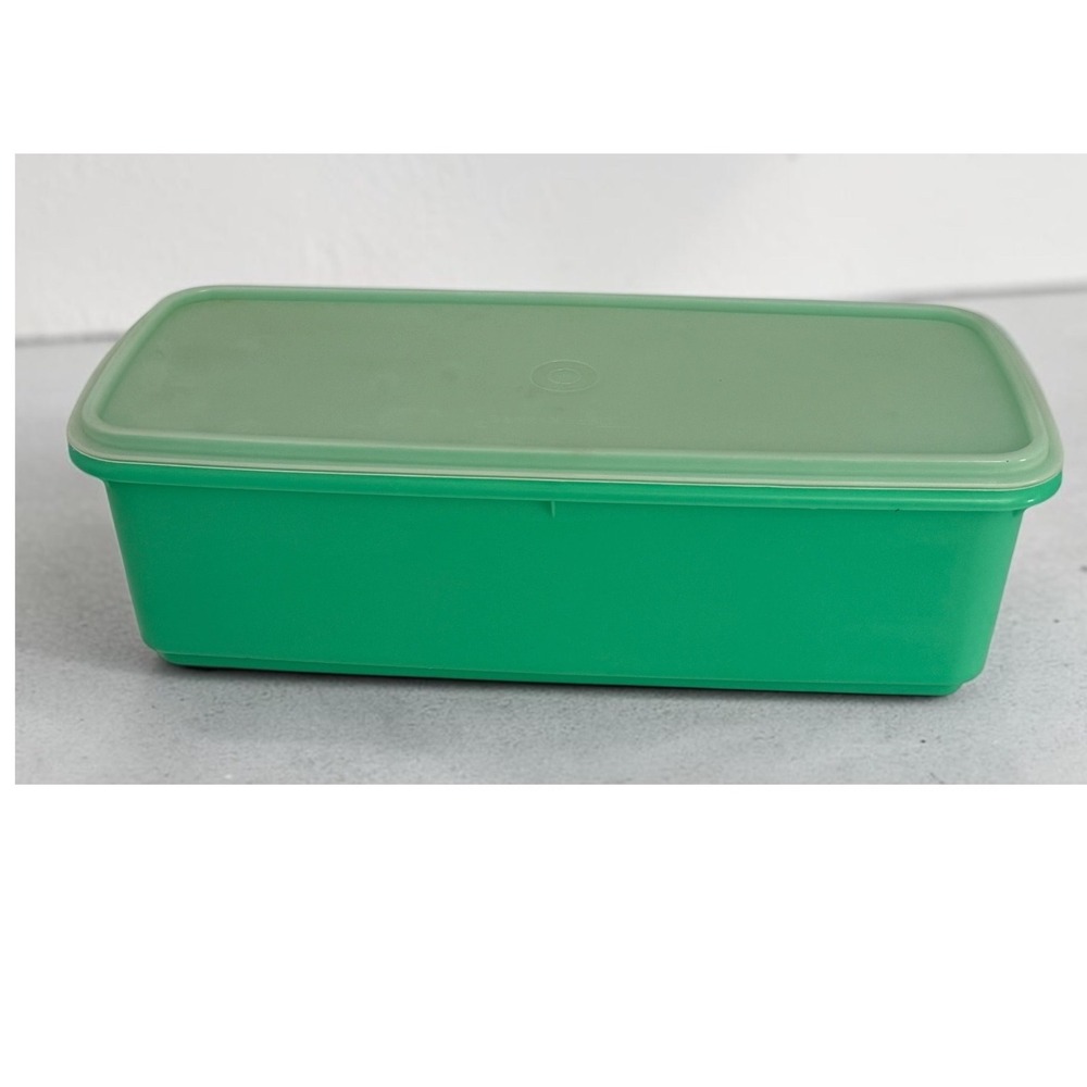 Vintage Tupperware Green FridgeSmart Rectangular Container with Grate Insert